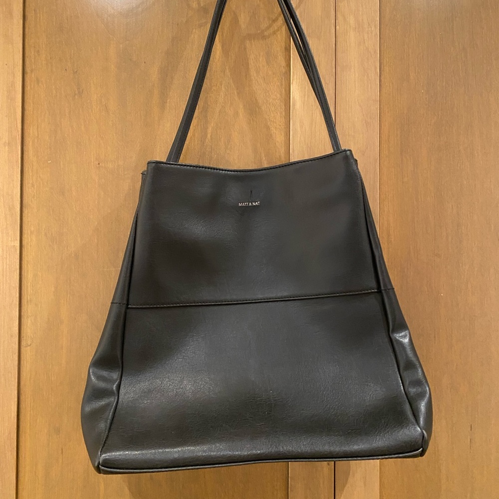 Matt and Nat, Willa tote